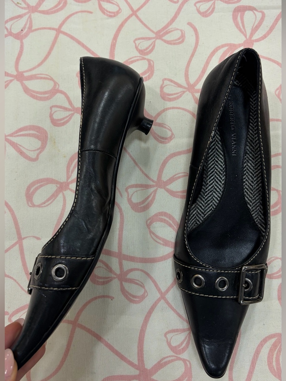 Roberto Vianni Black Pointed Leather Heels with Buckle Detail - Picture 2 of 4